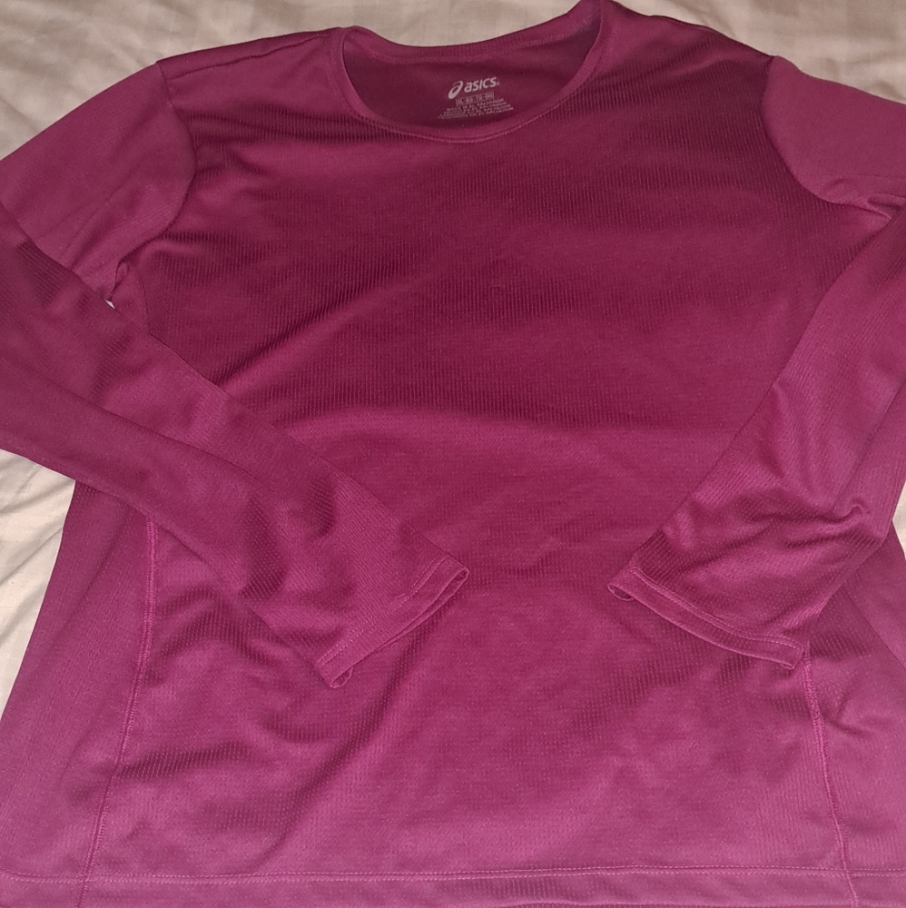 ASICS youth XL fuschia long sleeve sport top.